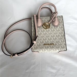 Michael Kors Mini Shoulder Bag Pink